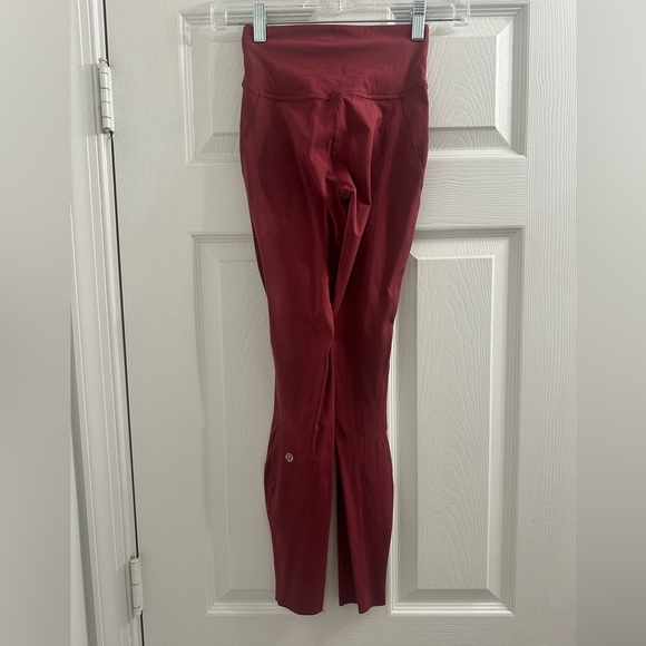 Lululemon Base Pace High-Rise Tight
28" *Brushed Nulux
Mulled Wine - Picture 5 of 6